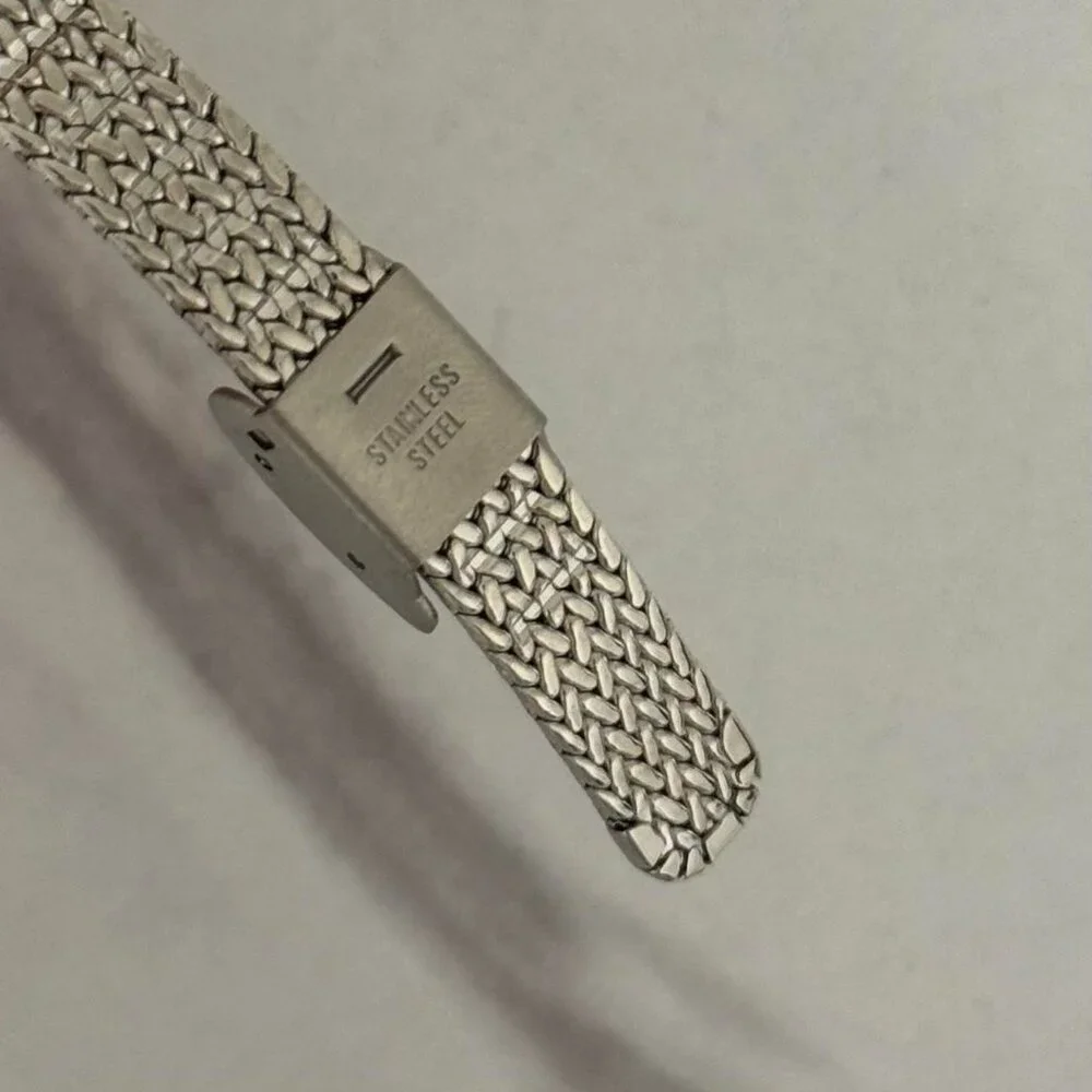 SKU0046 Silver White dial Women Metal Retro‎ Casual Watch Bracelet + gift bag